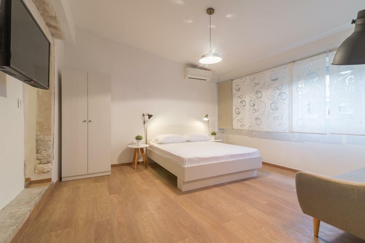 Studios & Apartments Porto Zadar Exterior foto